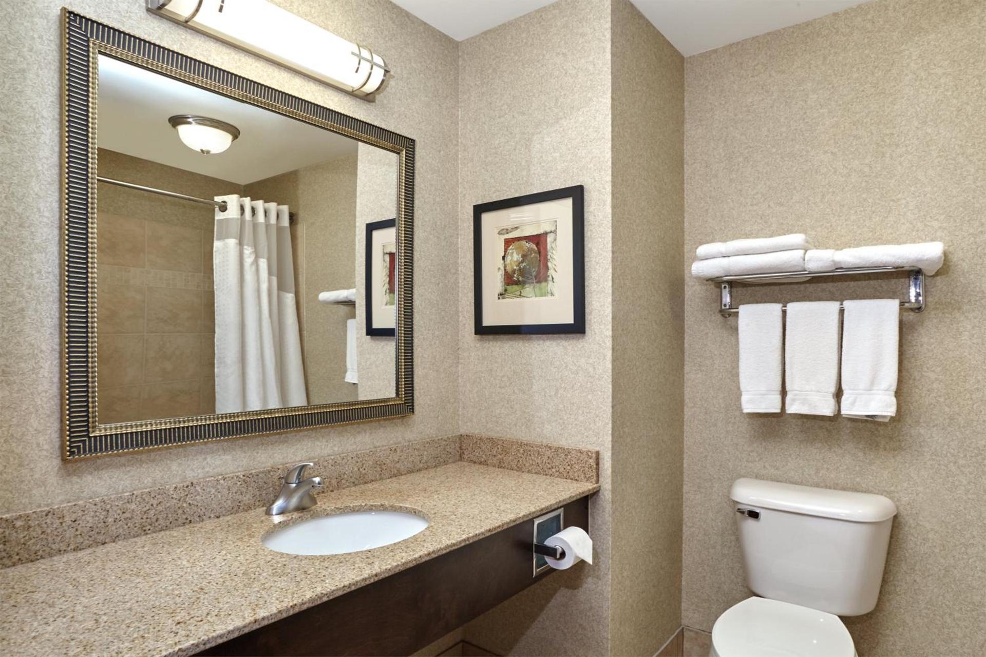 Holiday Inn Express & Suites Madison-Verona by IHG photo 44
