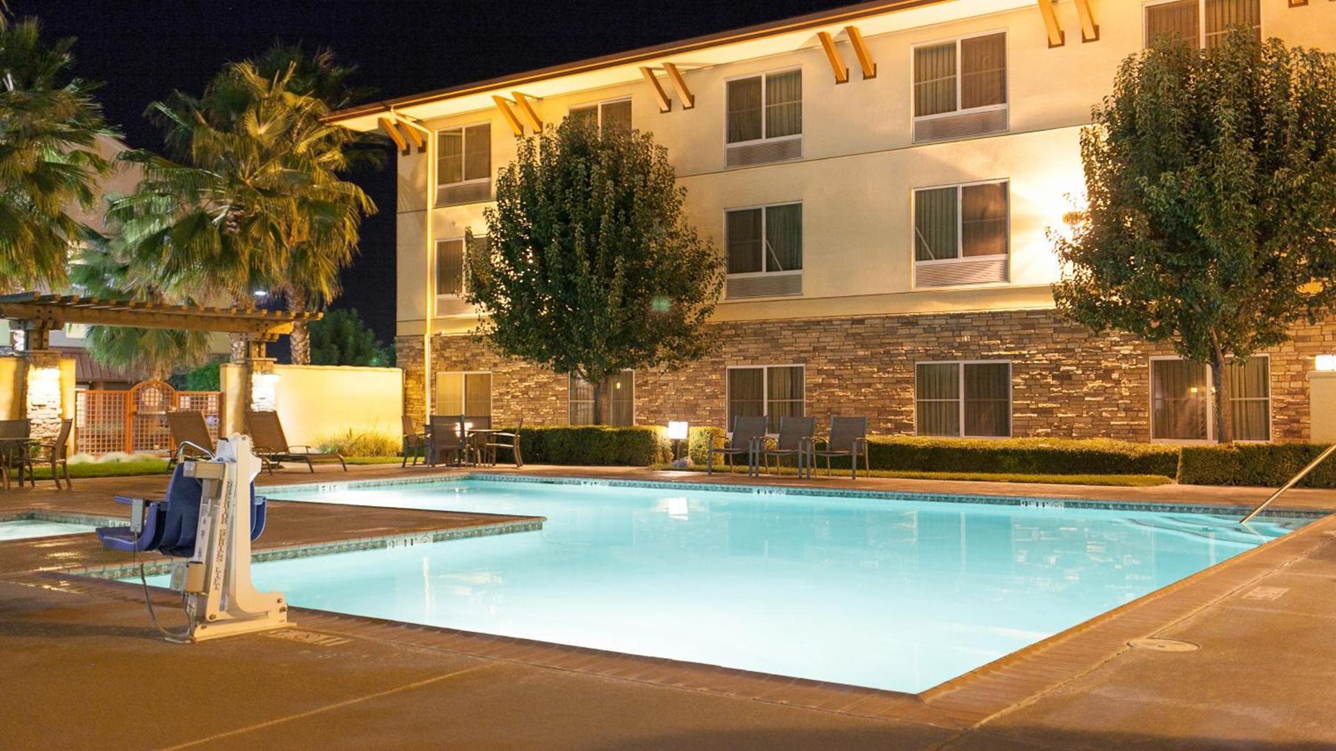 Holiday Inn Express Turlock by IHG photo 7