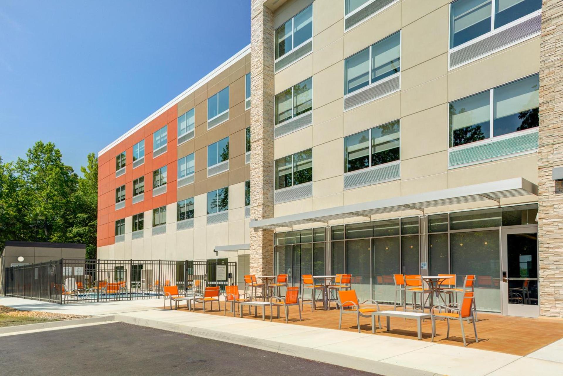 Holiday Inn Express & Suites - King George - Dahlgren by IHG photo 13