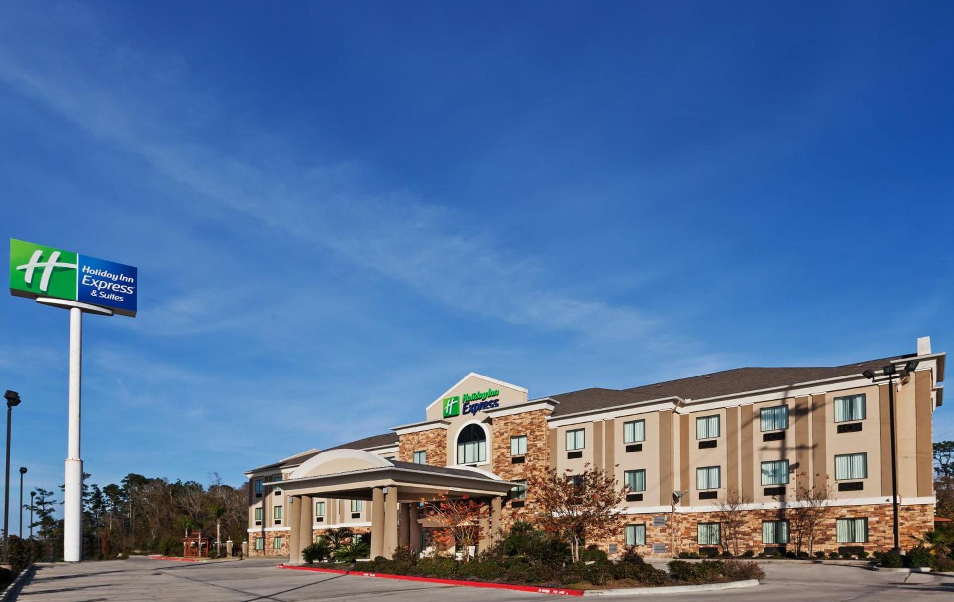 Holiday Inn Express & Suites Cleveland by IHG — hotel in Cleveland