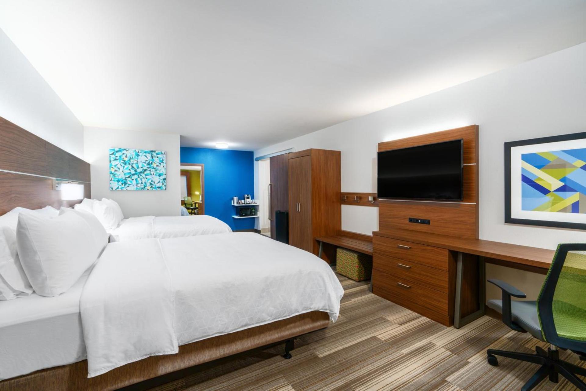 Holiday Inn Express & Suites Lake Havasu - London Bridge by IHG photo 47