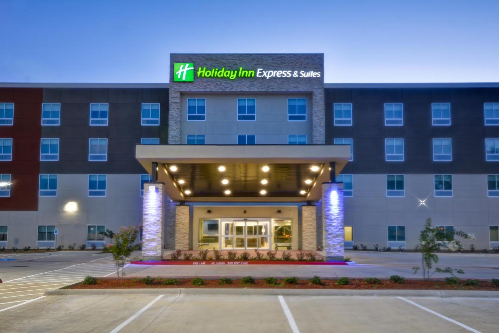 Holiday Inn Express & Suites - Houston NASA - Boardwalk Area by IHG photo 33