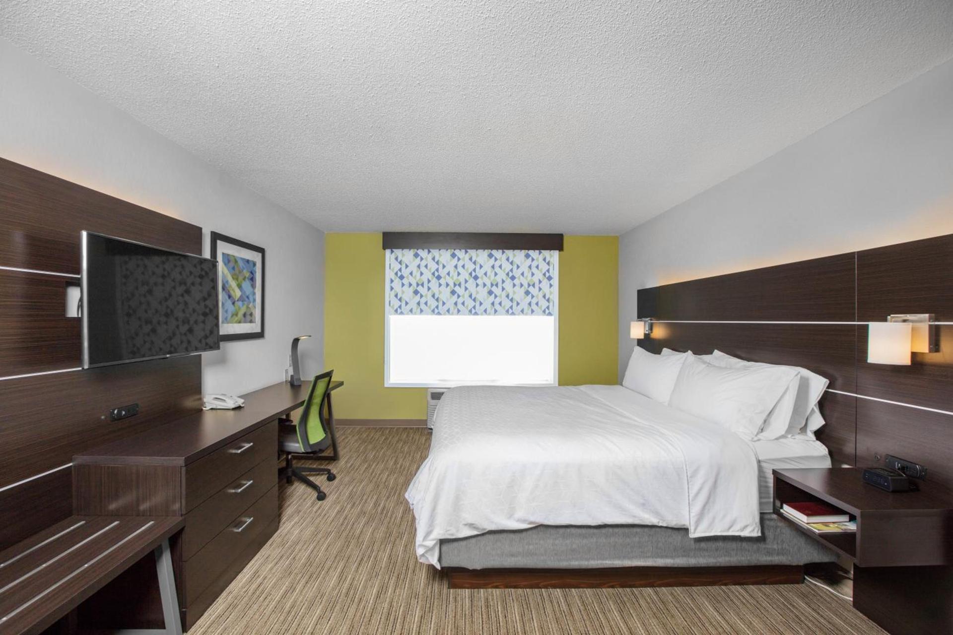 Holiday Inn Express Hotel & Suites Altoona-Des Moines by IHG photo 37