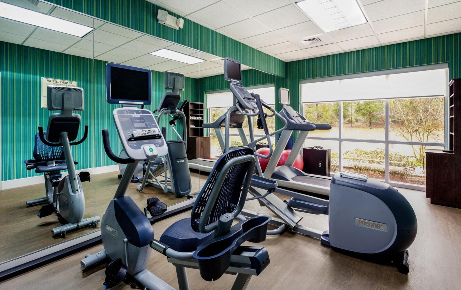 Holiday Inn Express Hotel & Suites Inverness by IHG photo 7