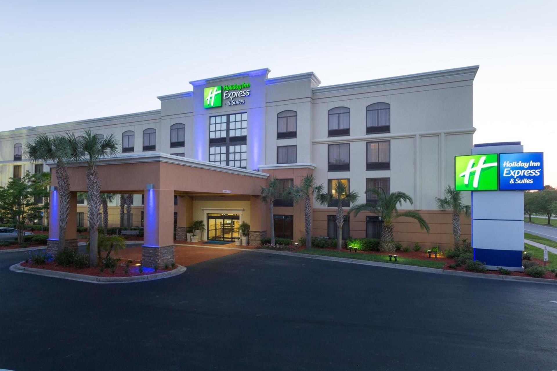 Holiday Inn Express Hotel & Suites Jacksonville Airport by IHG photo 1