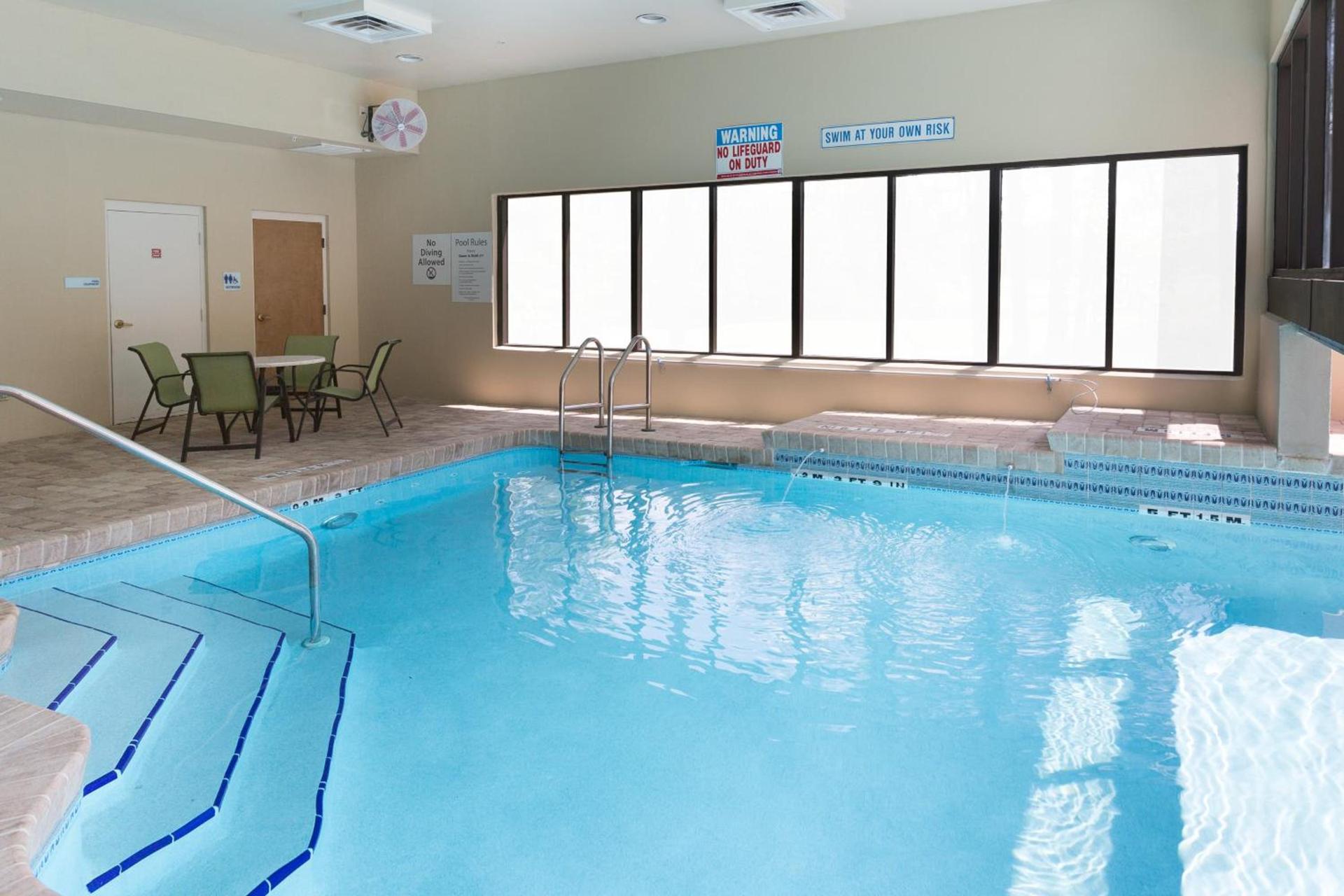Holiday Inn Express Hotel & Suites Jacksonville Airport by IHG photo 14
