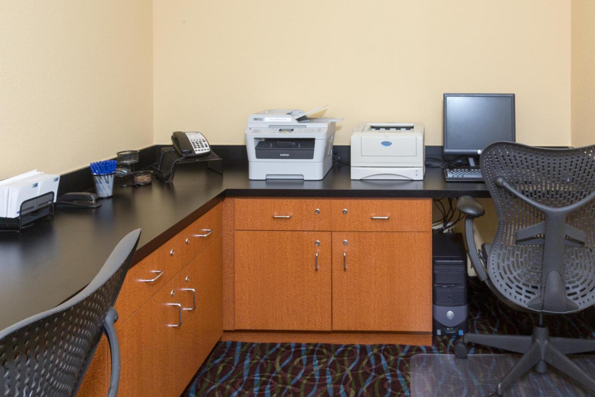 Holiday Inn Express Hotel & Suites Jacksonville Airport by IHG photo 9