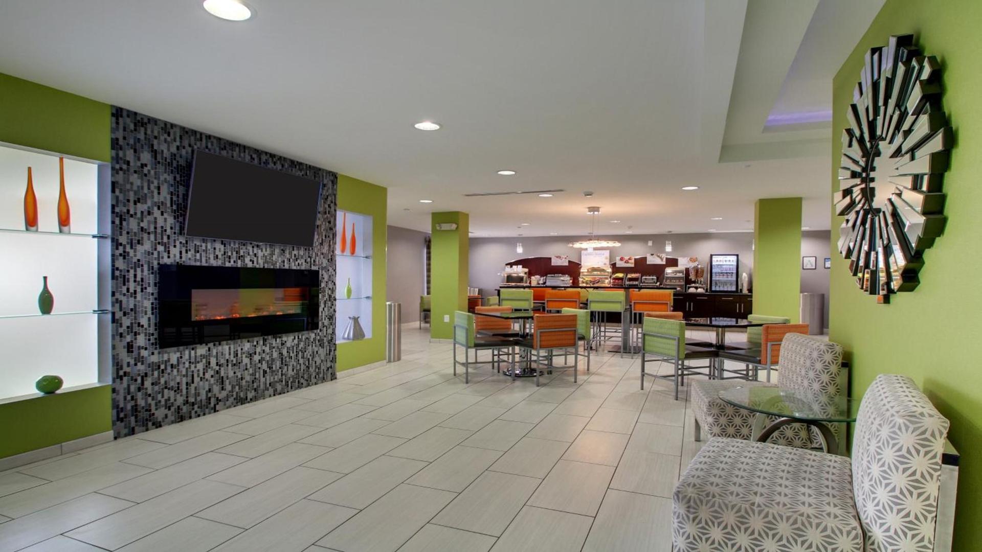 Holiday Inn Express & Suites Jackson Downtown - Coliseum by IHG photo 46