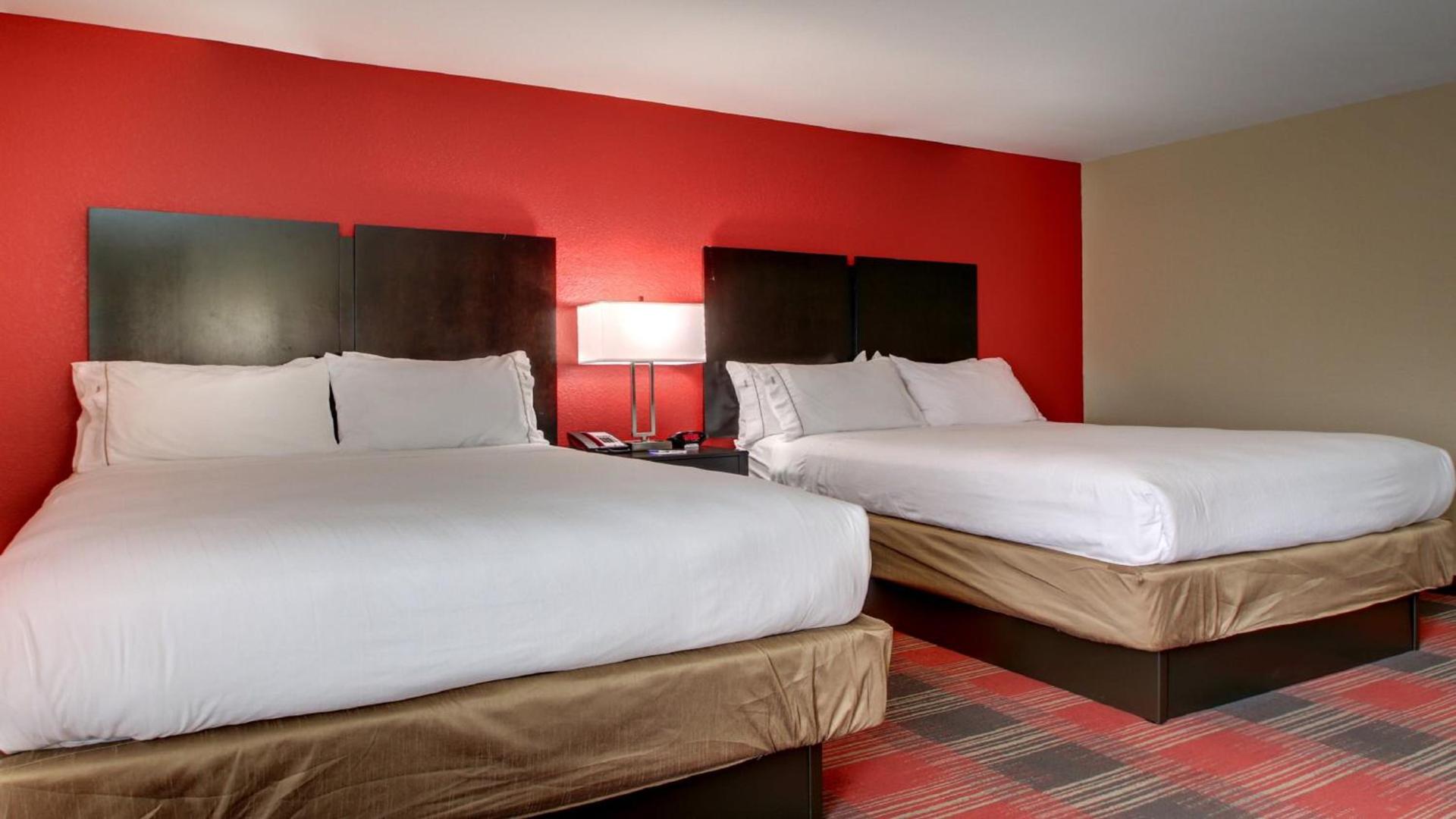 Holiday Inn Express & Suites Jackson Downtown - Coliseum by IHG photo 11