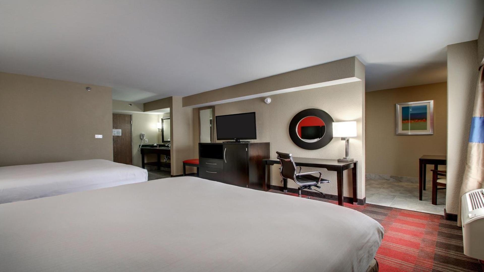 Holiday Inn Express & Suites Jackson Downtown - Coliseum by IHG photo 24
