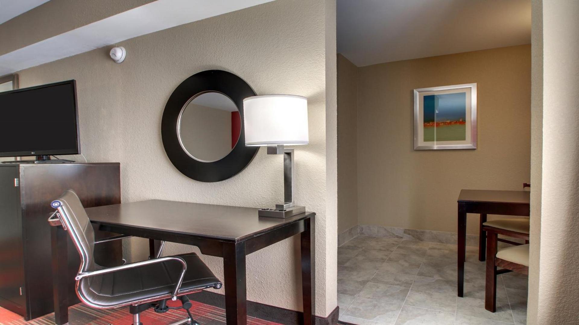 Holiday Inn Express & Suites Jackson Downtown - Coliseum by IHG photo 19