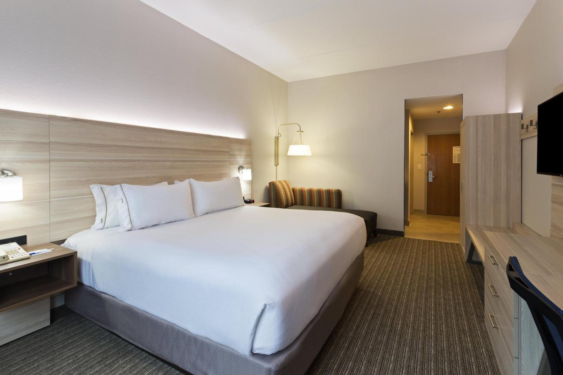 Holiday Inn Express & Suites Tavares by IHG photo 42