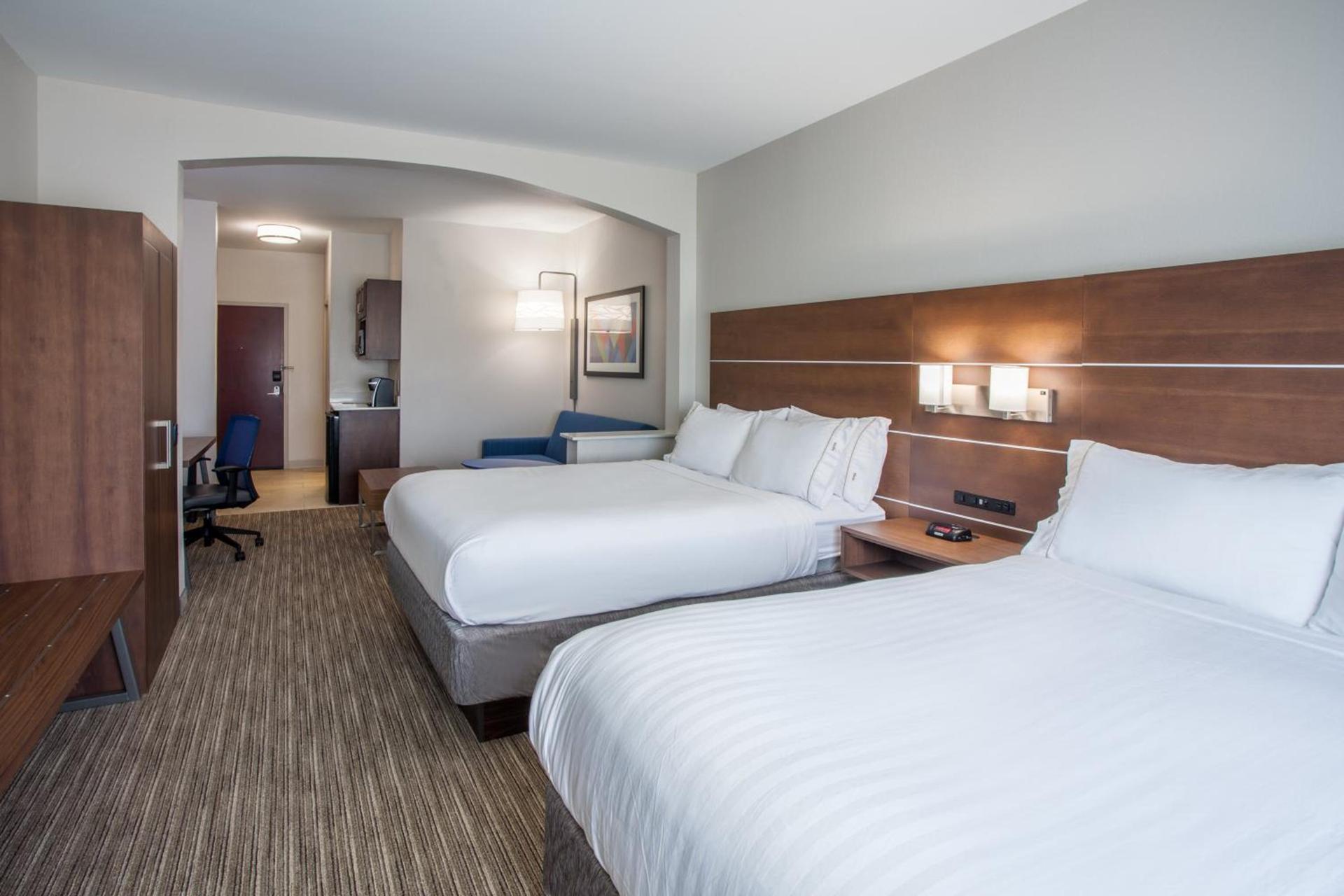 Holiday Inn Express & Suites Texarkana by IHG photo 24