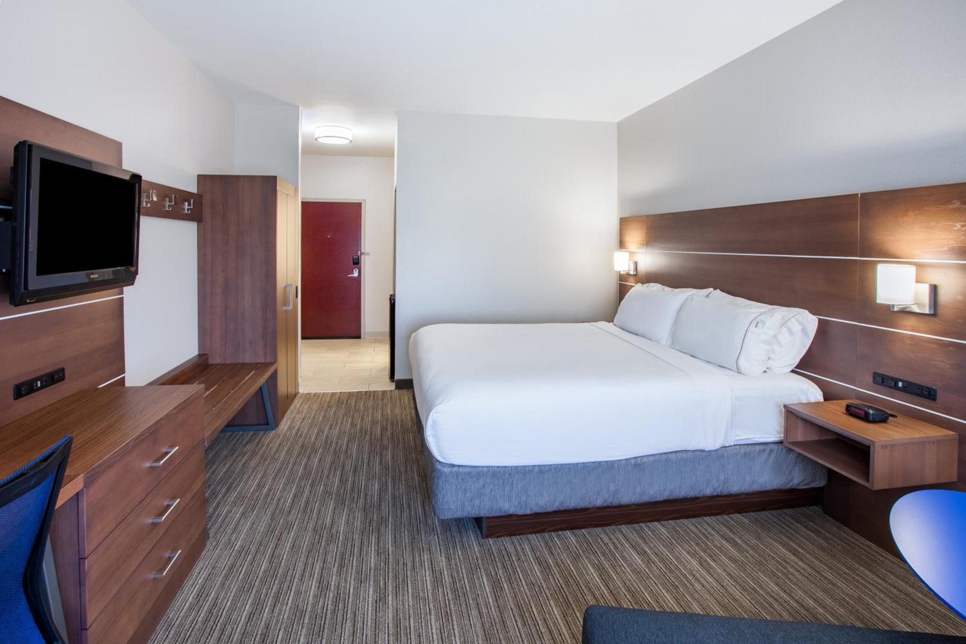 Holiday Inn Express & Suites Texarkana by IHG photo 27