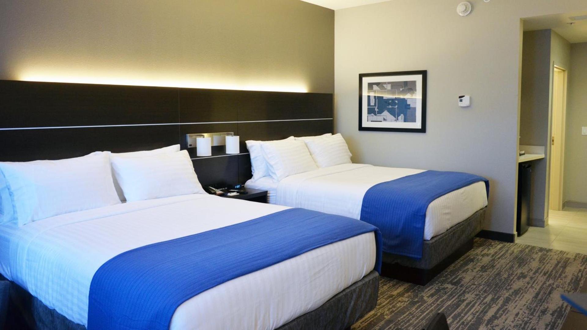 Holiday Inn Express & Suites - Jacksonville W - I295 and I10 by IHG photo 42
