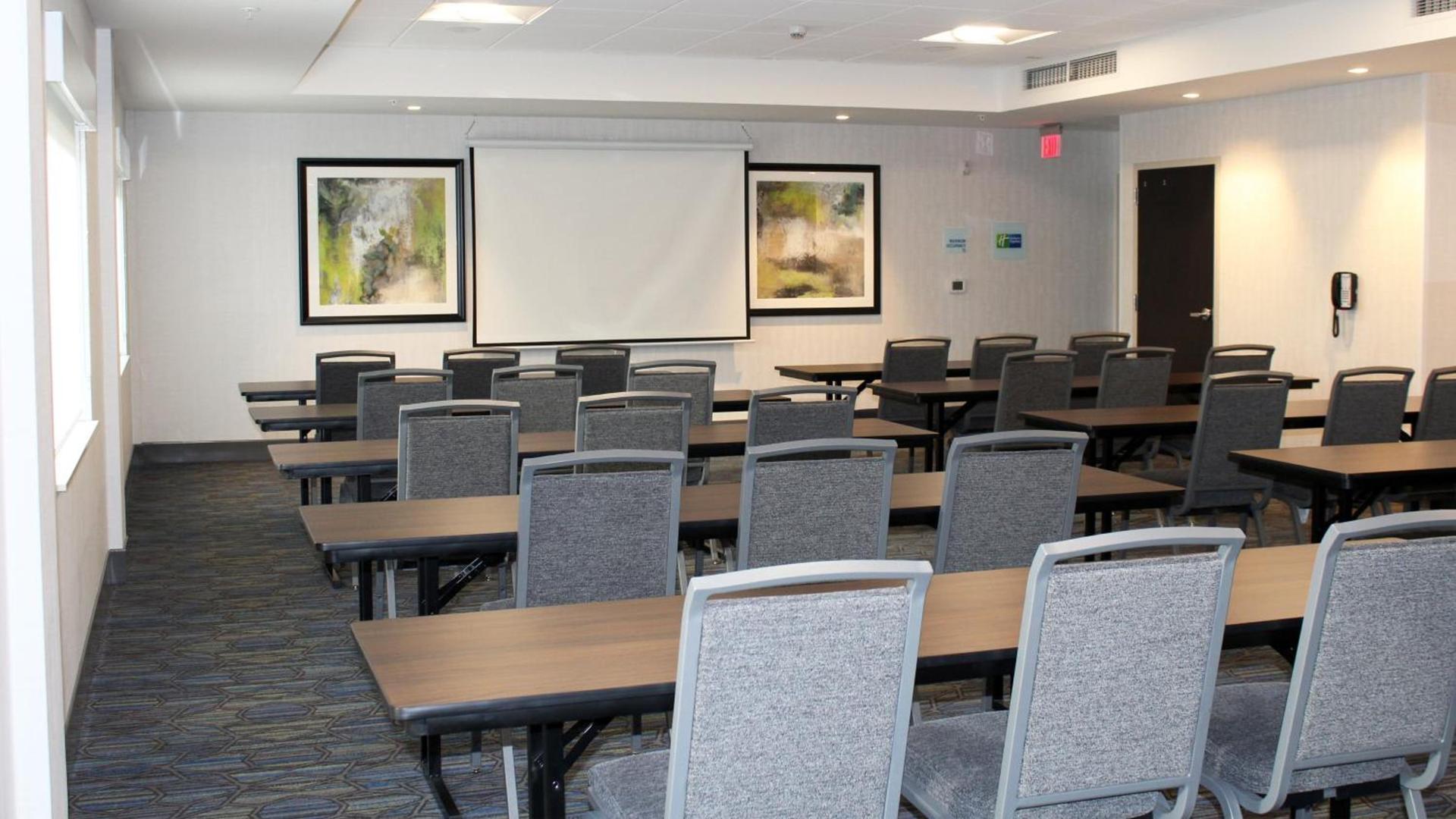 Holiday Inn Express & Suites - Jacksonville W - I295 and I10 by IHG photo 22