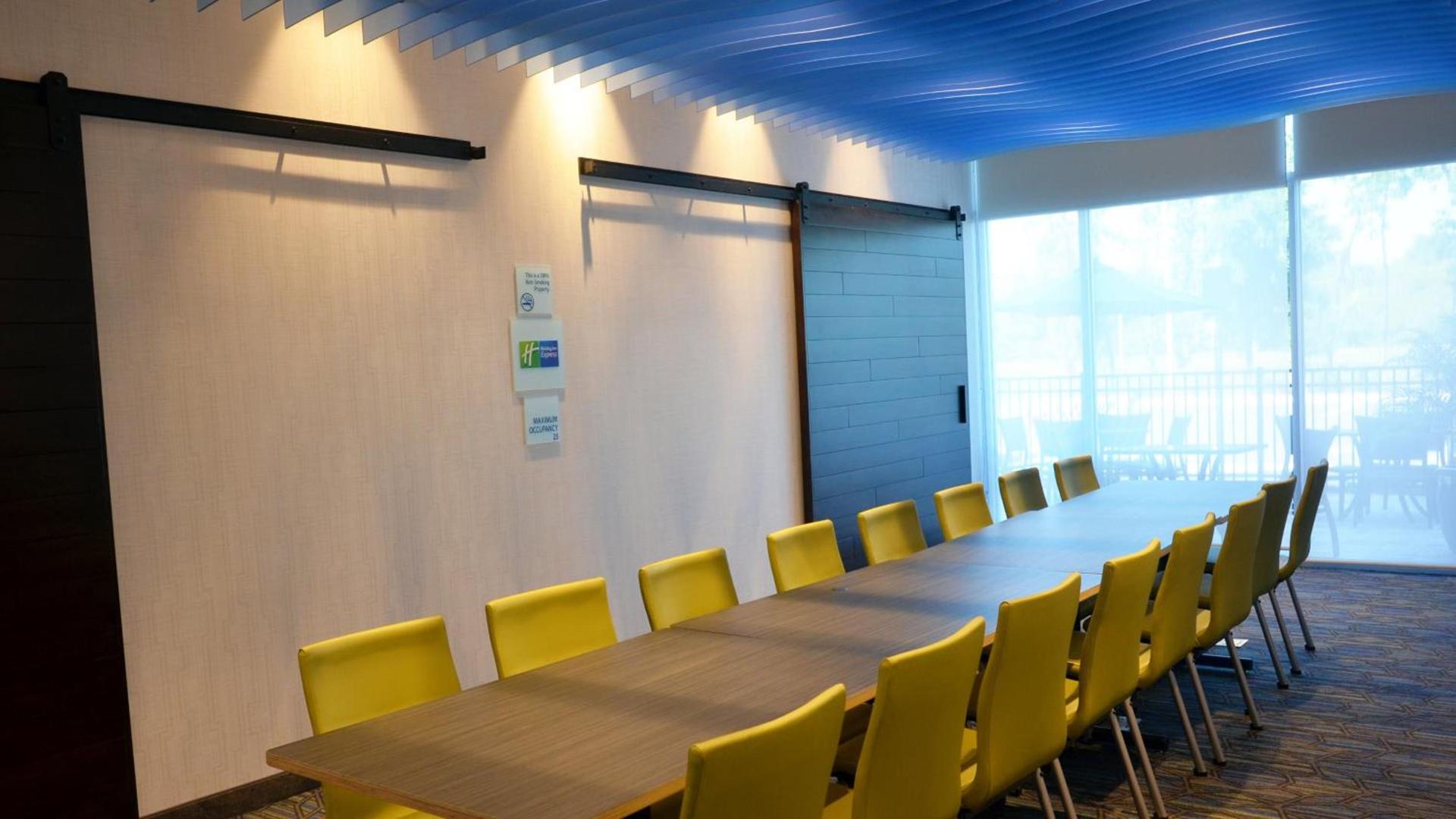Holiday Inn Express & Suites - Jacksonville W - I295 and I10 by IHG photo 21
