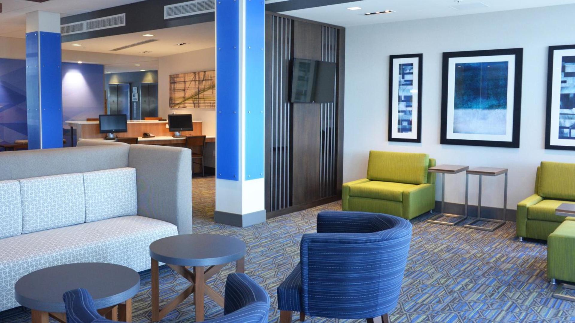 Holiday Inn Express & Suites - Jacksonville W - I295 and I10 by IHG photo 4