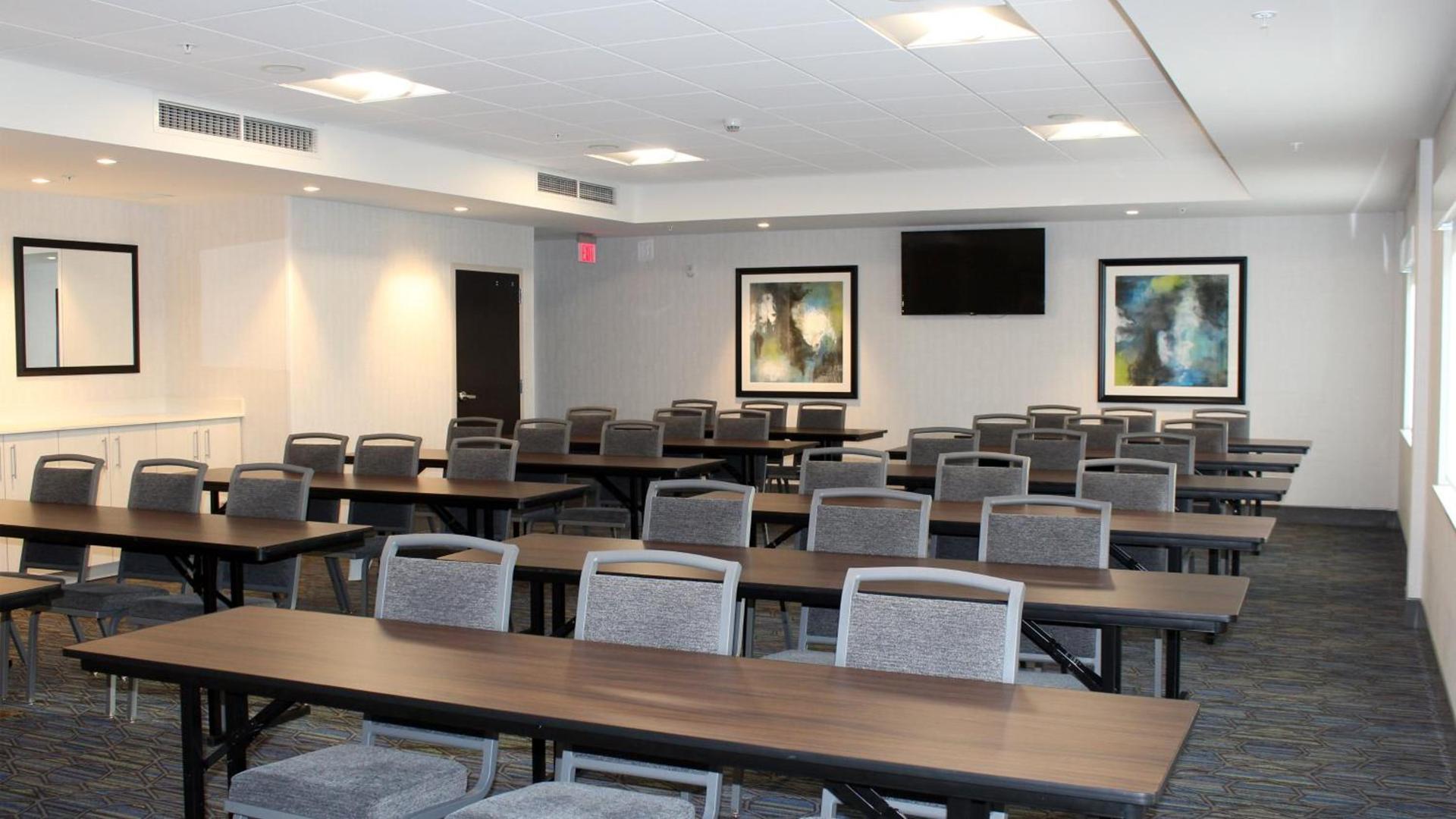 Holiday Inn Express & Suites - Jacksonville W - I295 and I10 by IHG photo 9