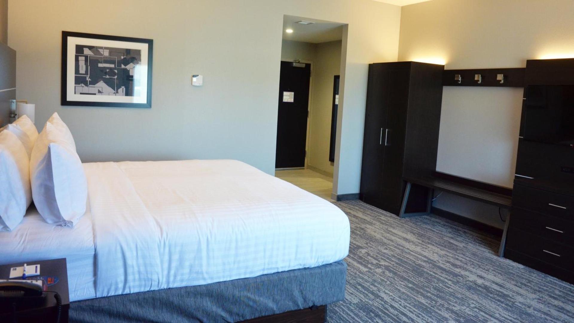 Holiday Inn Express & Suites - Jacksonville W - I295 and I10 by IHG photo 33