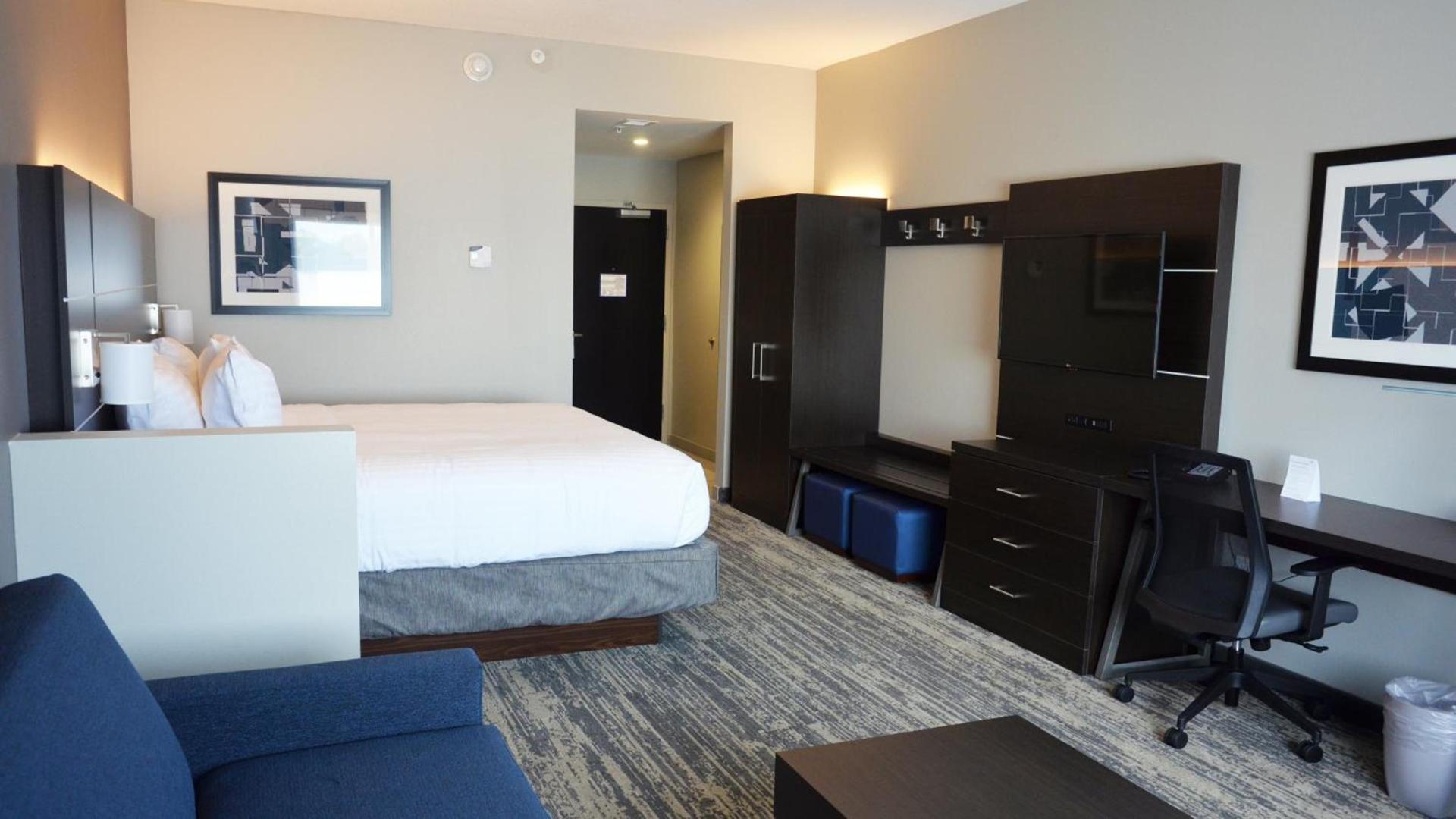 Holiday Inn Express & Suites - Jacksonville W - I295 and I10 by IHG photo 32