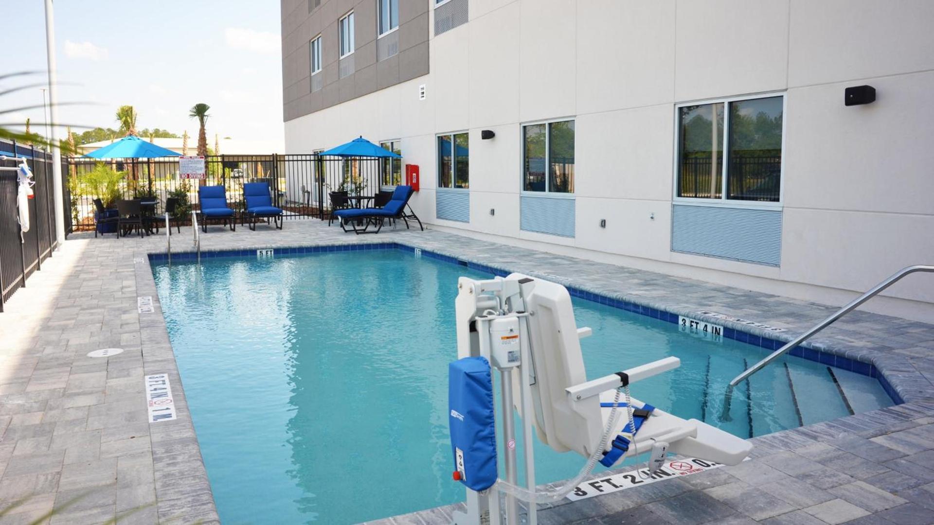 Holiday Inn Express & Suites - Jacksonville W - I295 and I10 by IHG photo 13
