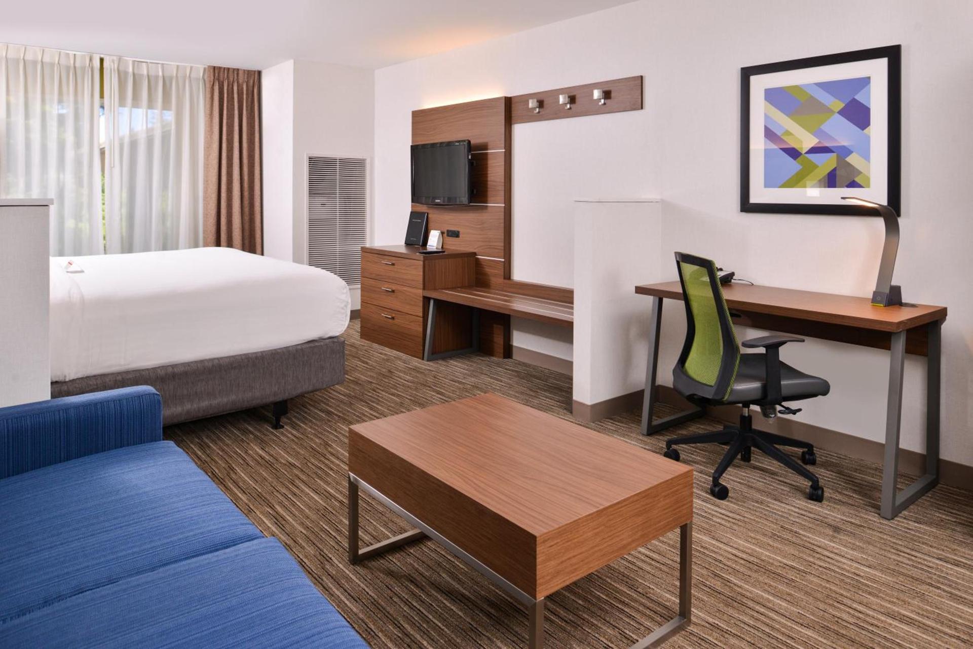Holiday Inn Express & Suites Lacey - Olympia by IHG photo 23
