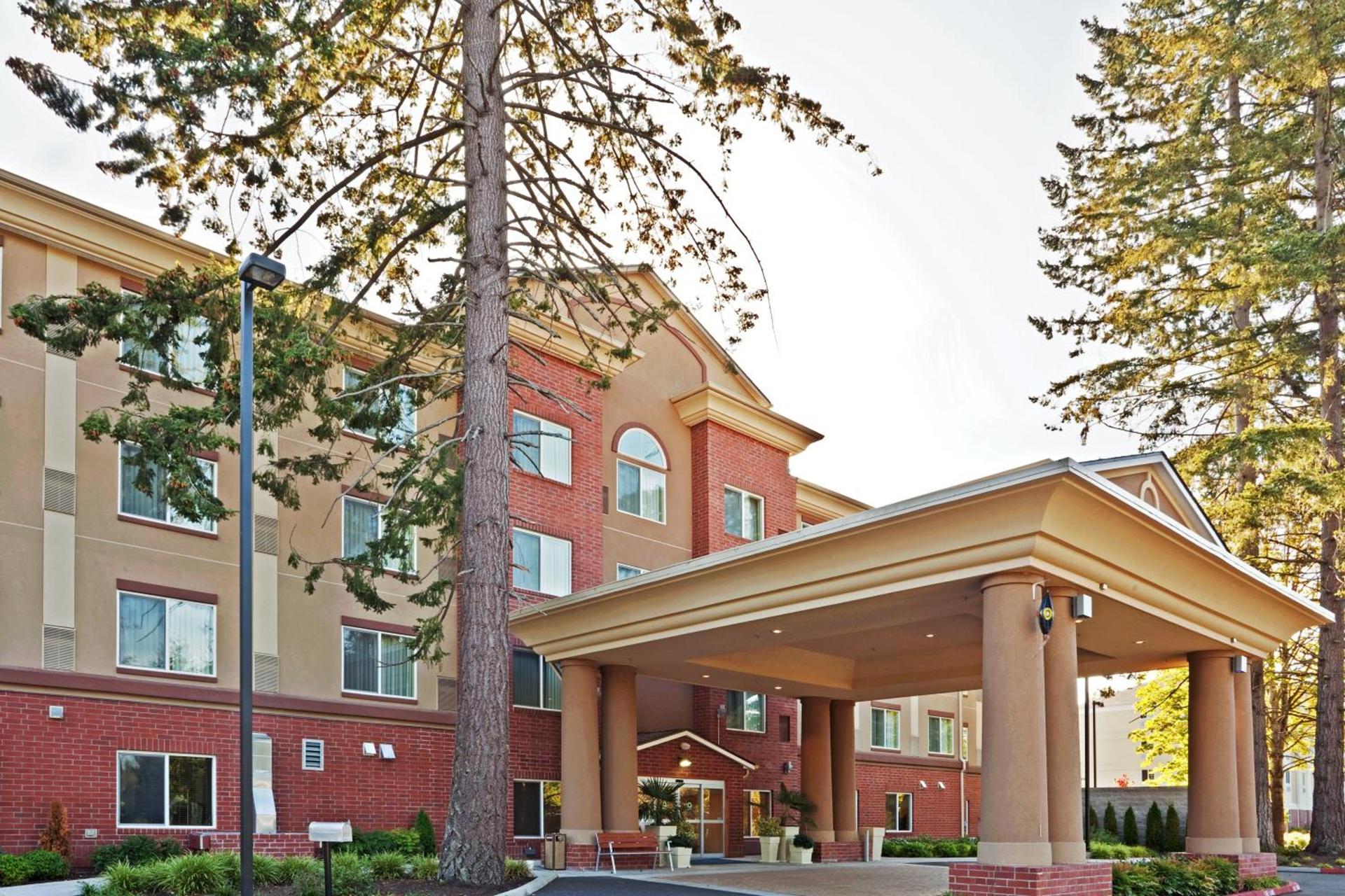 Holiday Inn Express & Suites Lacey - Olympia by IHG photo 14