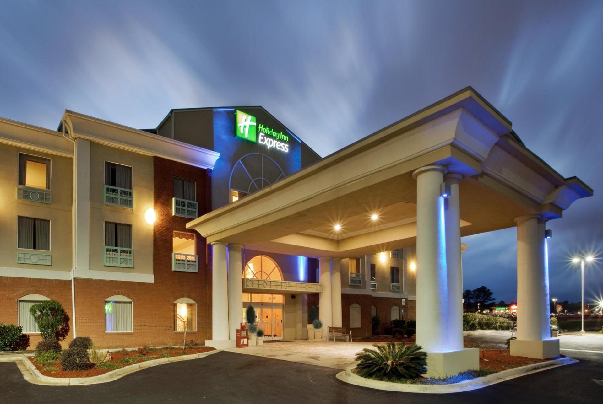 Holiday Inn Express and Suites Thomasville by IHG photo 19