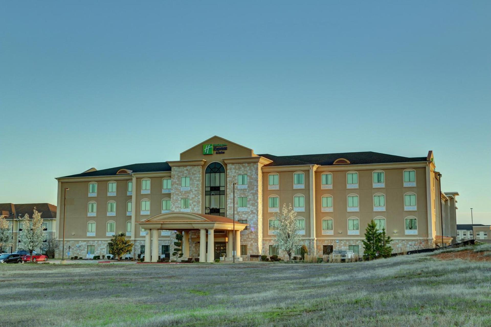 Holiday Inn Express Hotel & Suites Texarkana East by IHG photo 31