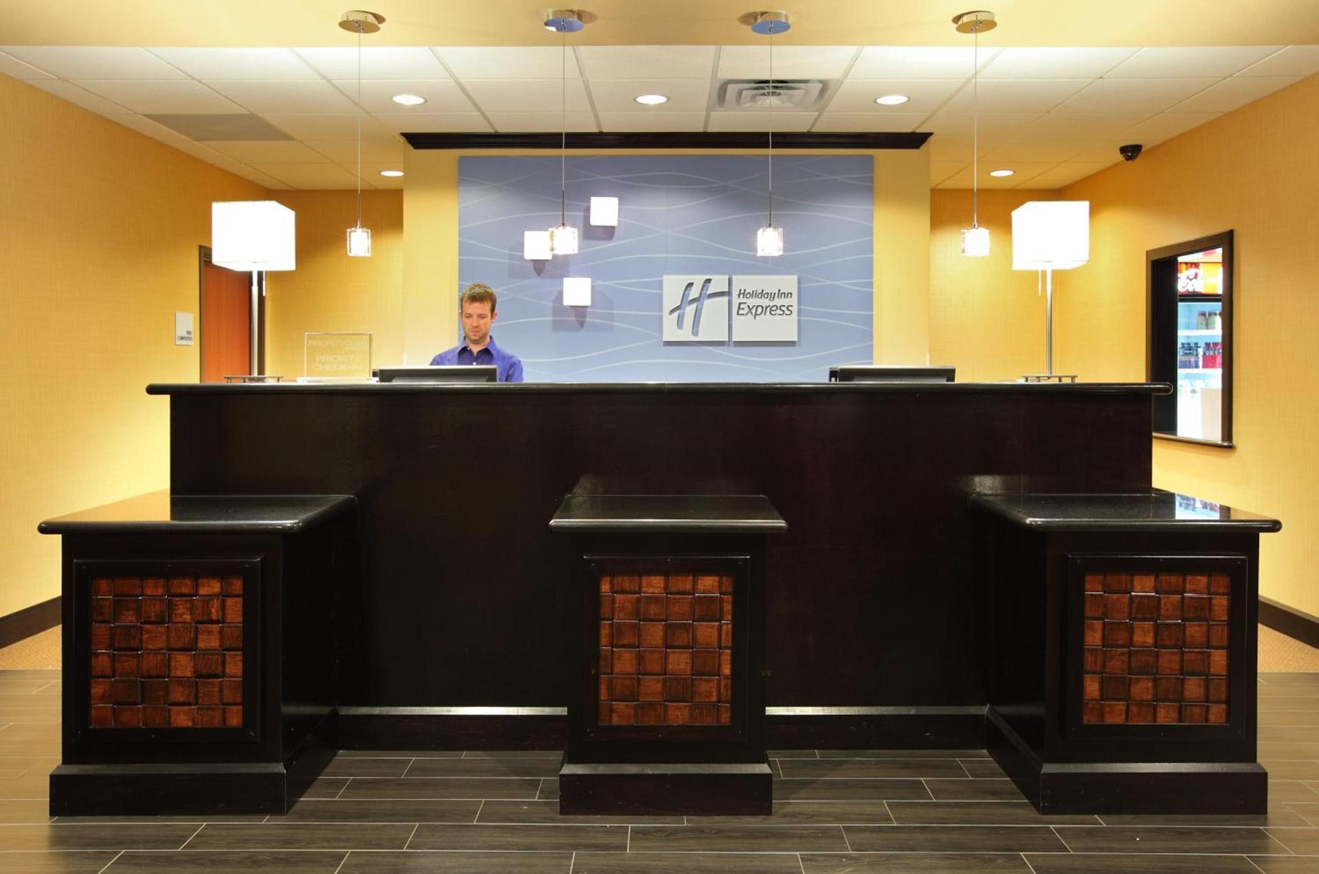 Holiday Inn Express Hotel & Suites Texarkana East by IHG photo 22