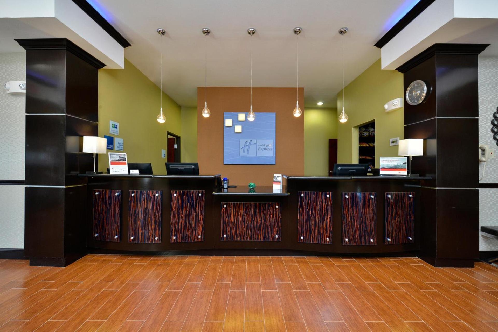 Holiday Inn Express Alva by IHG photo 4