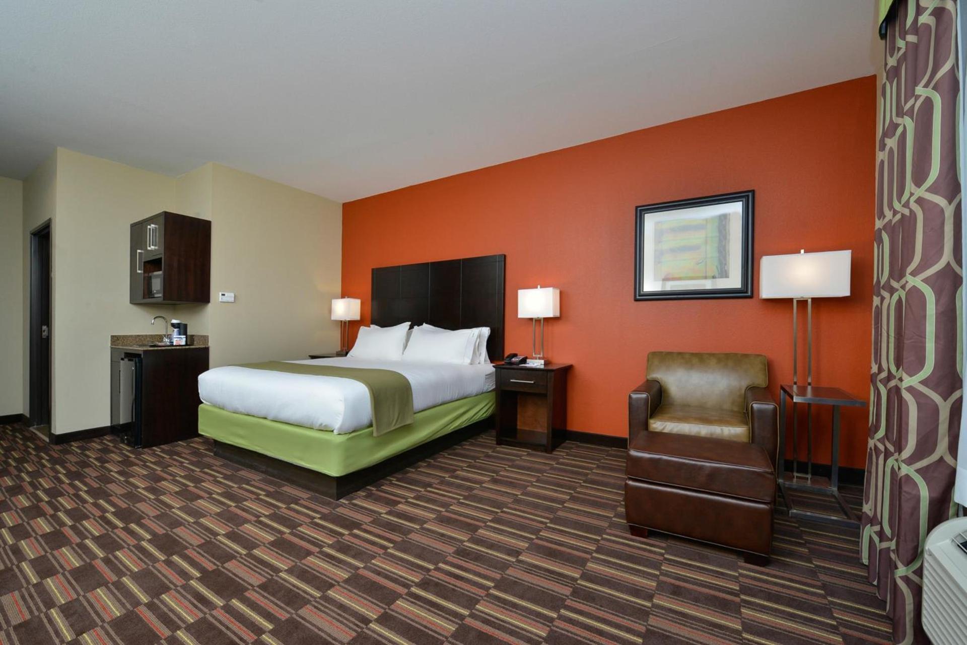 Holiday Inn Express Alva by IHG photo 10