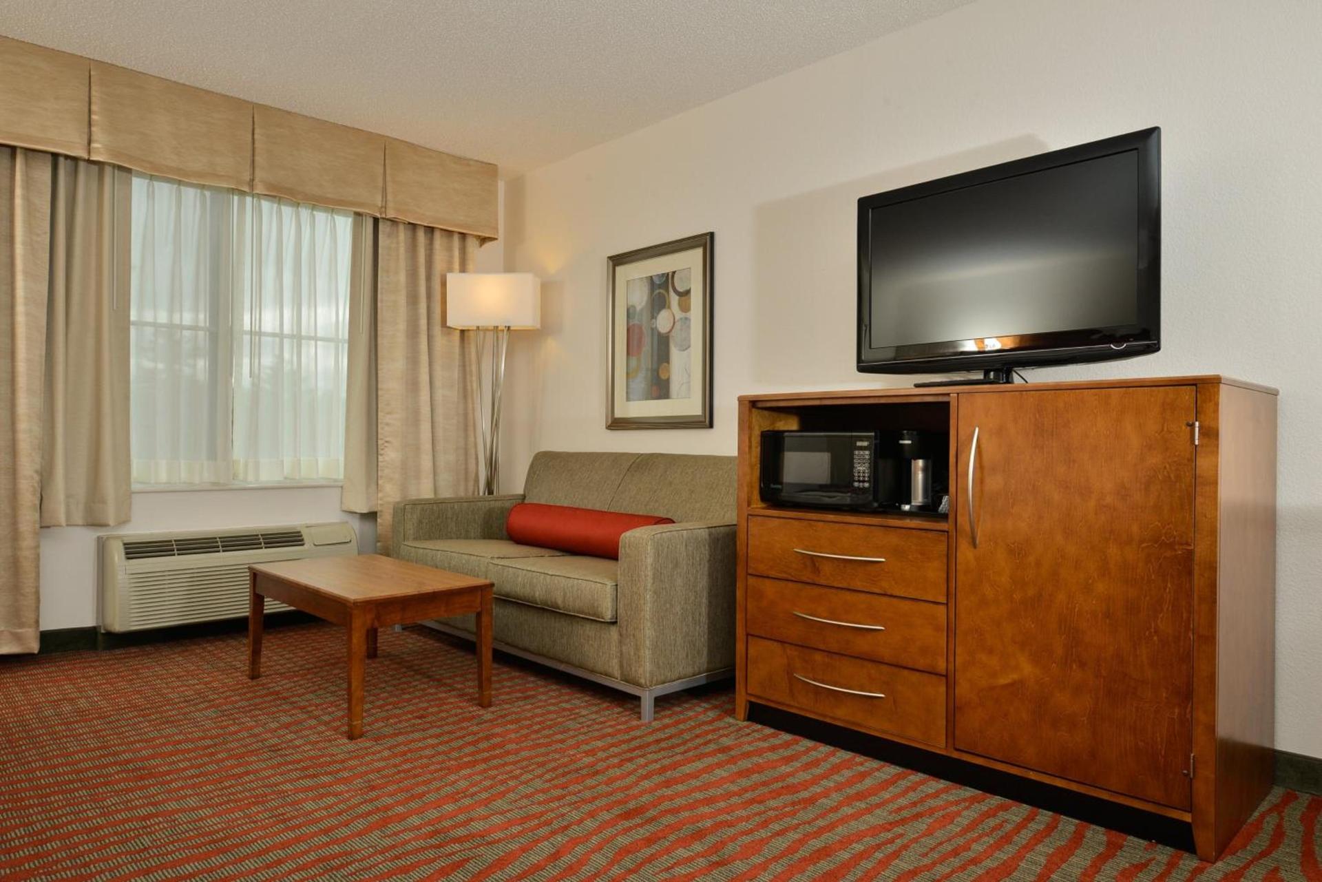 Holiday Inn Express Boston-Milford by IHG photo 68