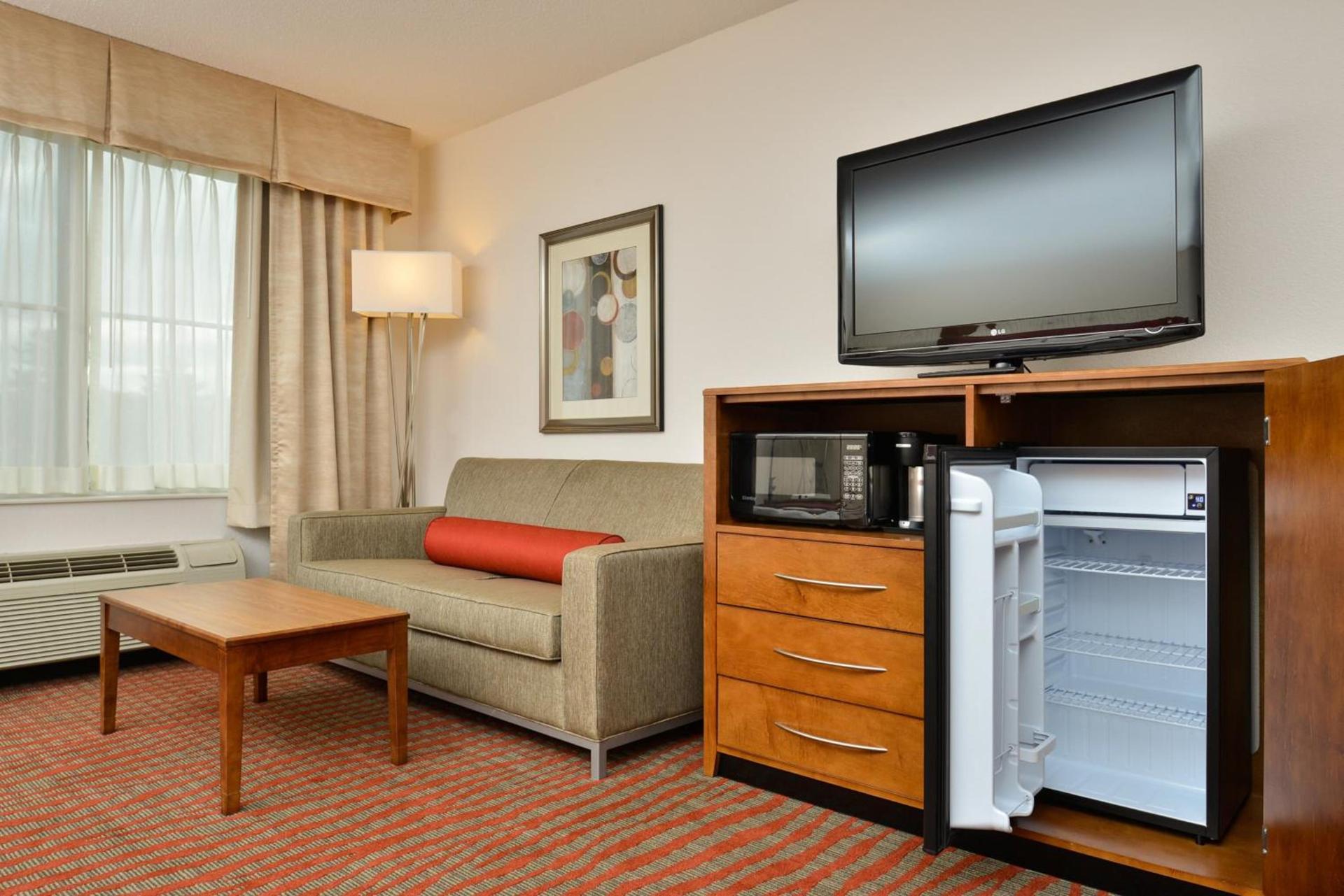 Holiday Inn Express Boston-Milford by IHG photo 66