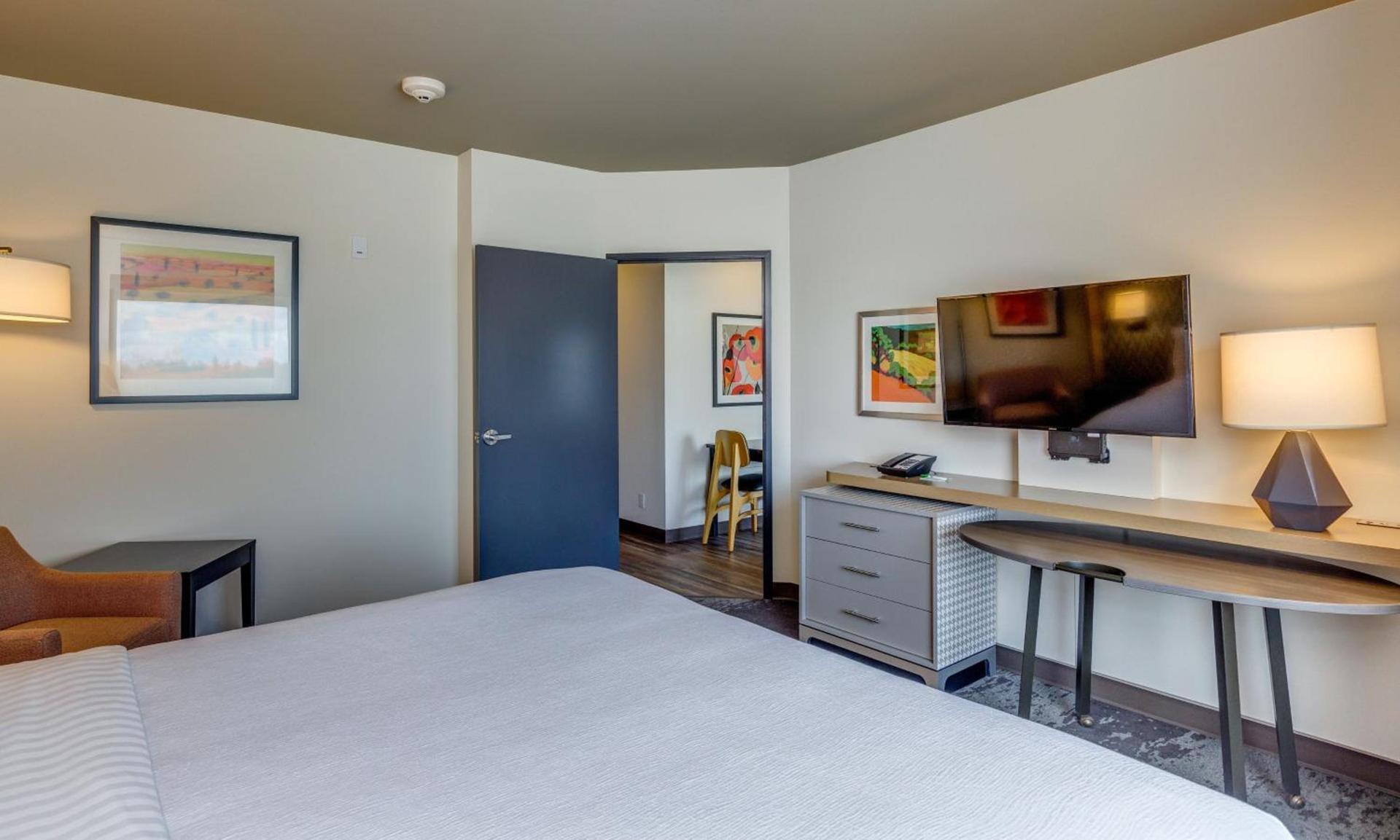 Holiday Inn & Suites Bellingham by IHG photo 26