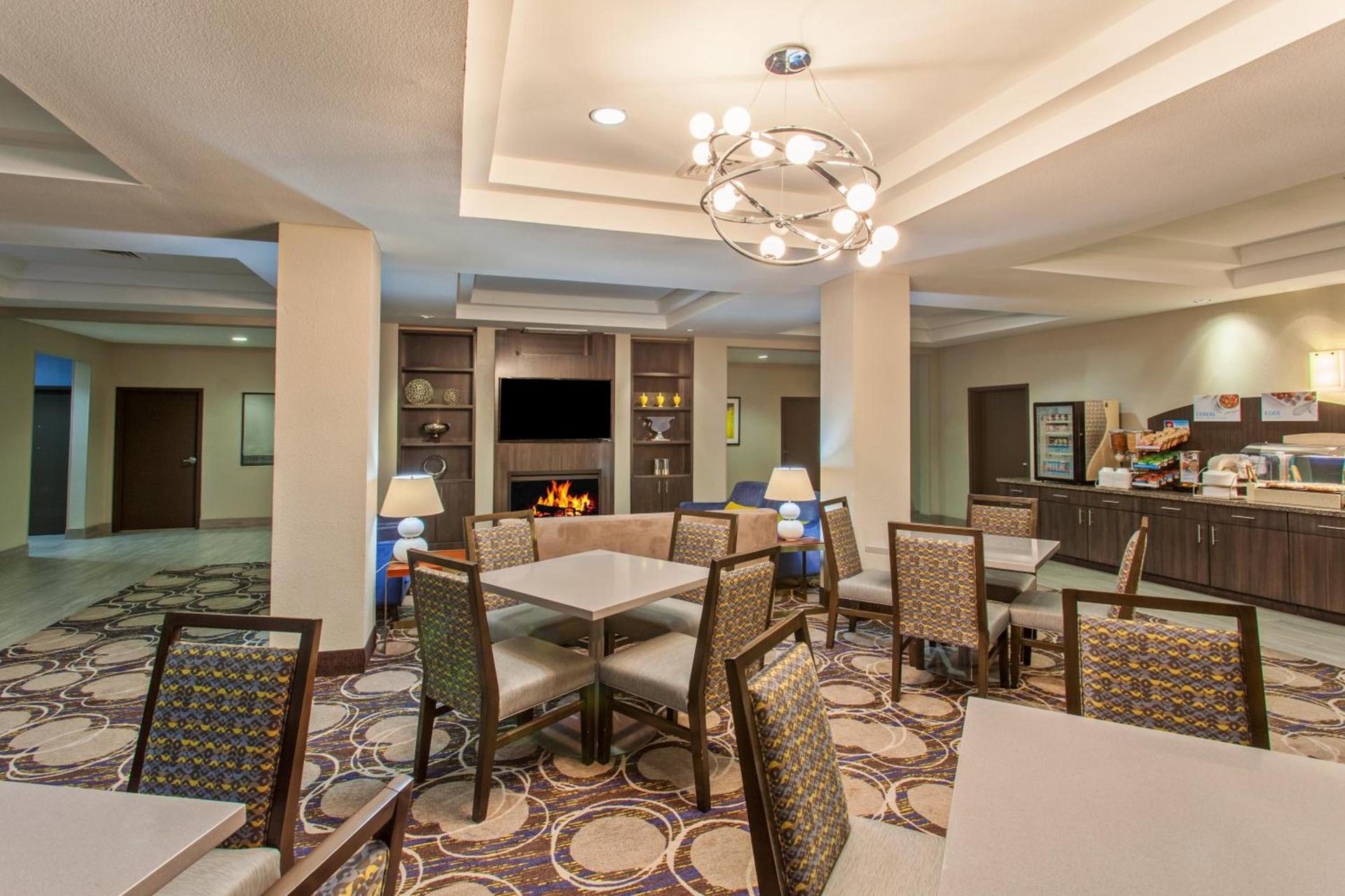 Holiday Inn Express & Suites Wharton by IHG photo 11