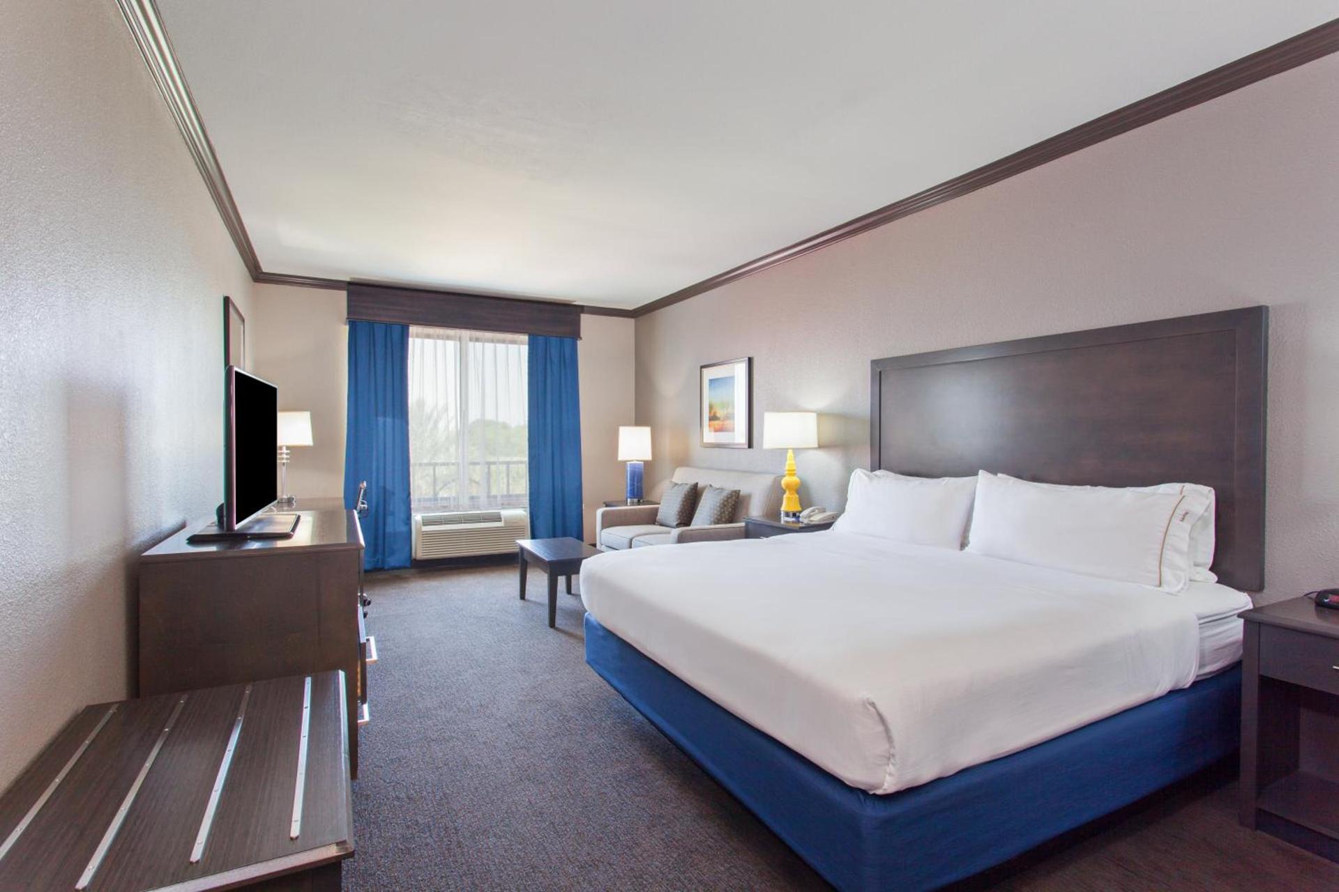 Holiday Inn Express & Suites Wharton by IHG photo 19