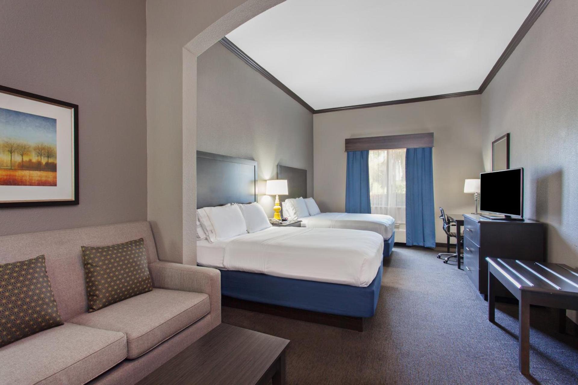 Holiday Inn Express & Suites Wharton by IHG photo 24