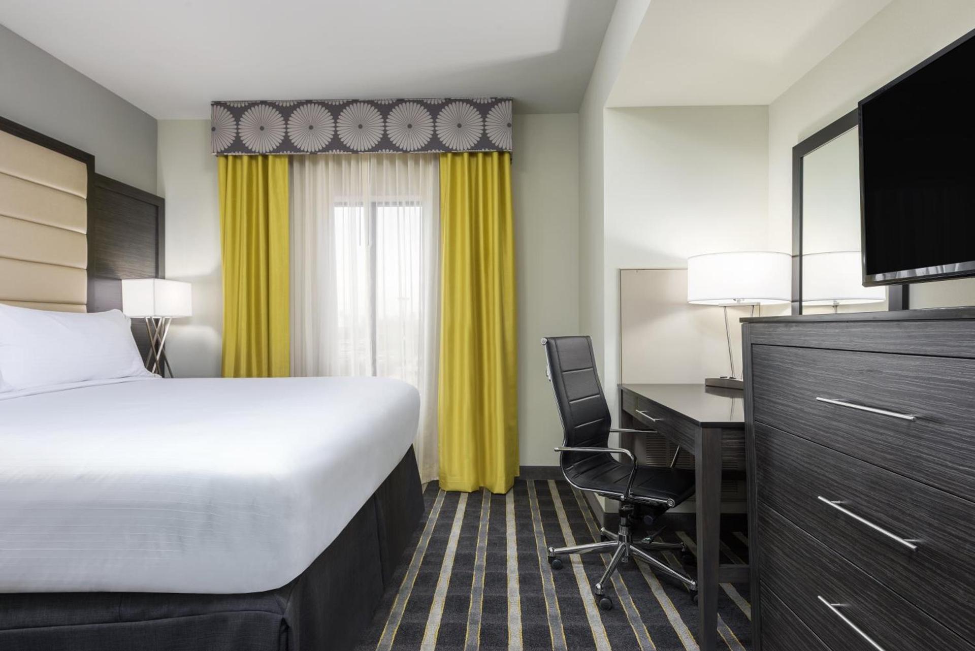 Holiday Inn Express and Suites Norman by IHG photo 32