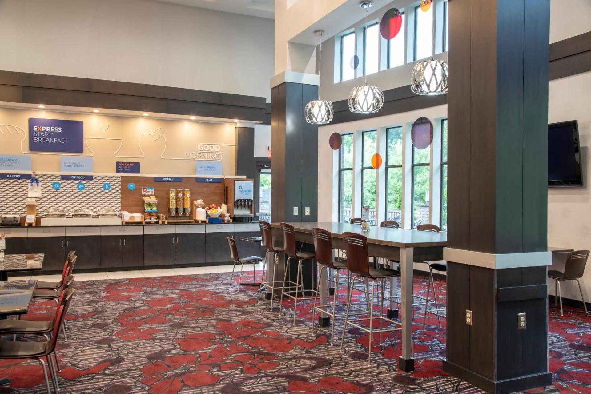Holiday Inn Express & Suites Columbus - Polaris, an IHG Hotel photo 19