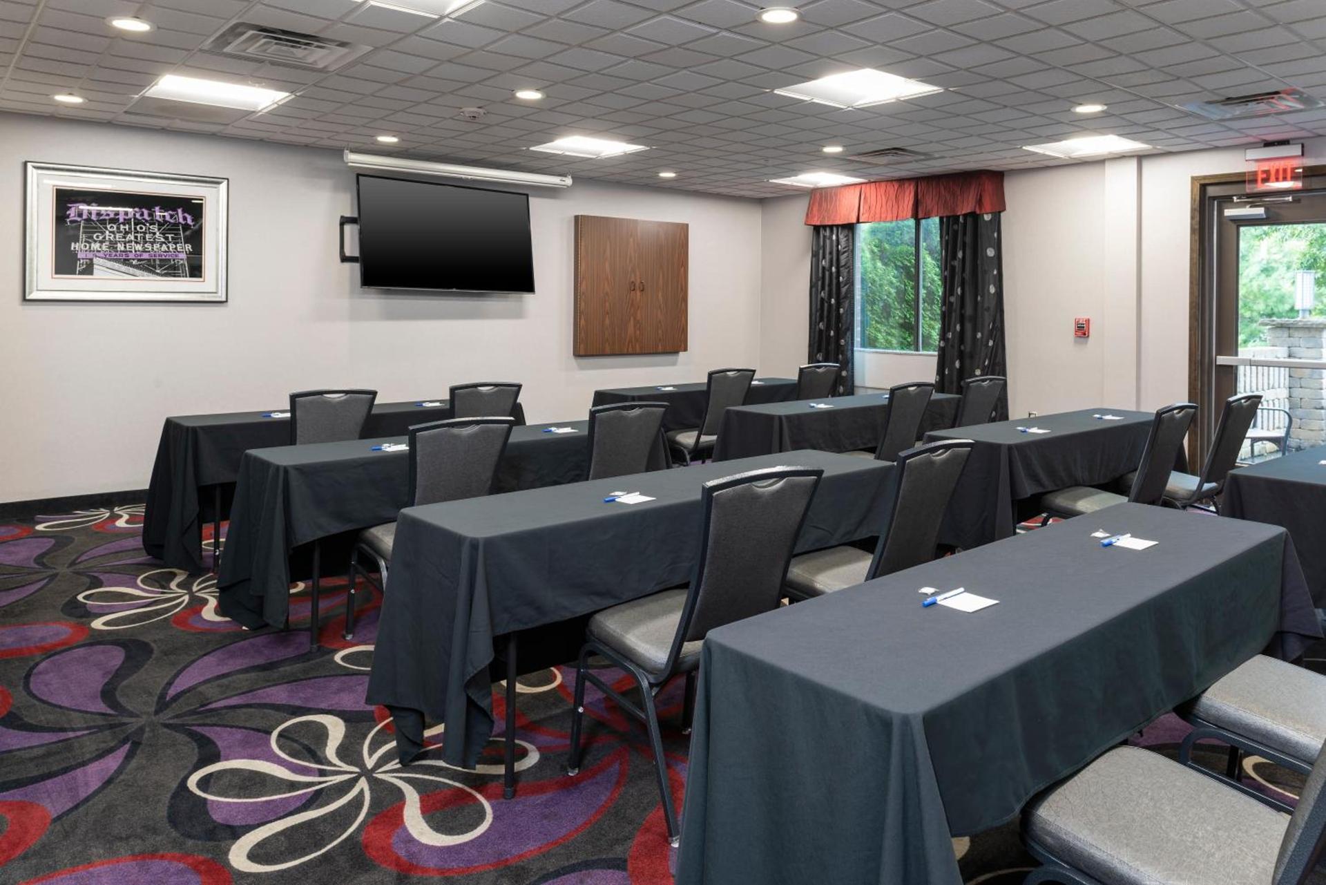 Holiday Inn Express & Suites Columbus - Polaris, an IHG Hotel photo 30