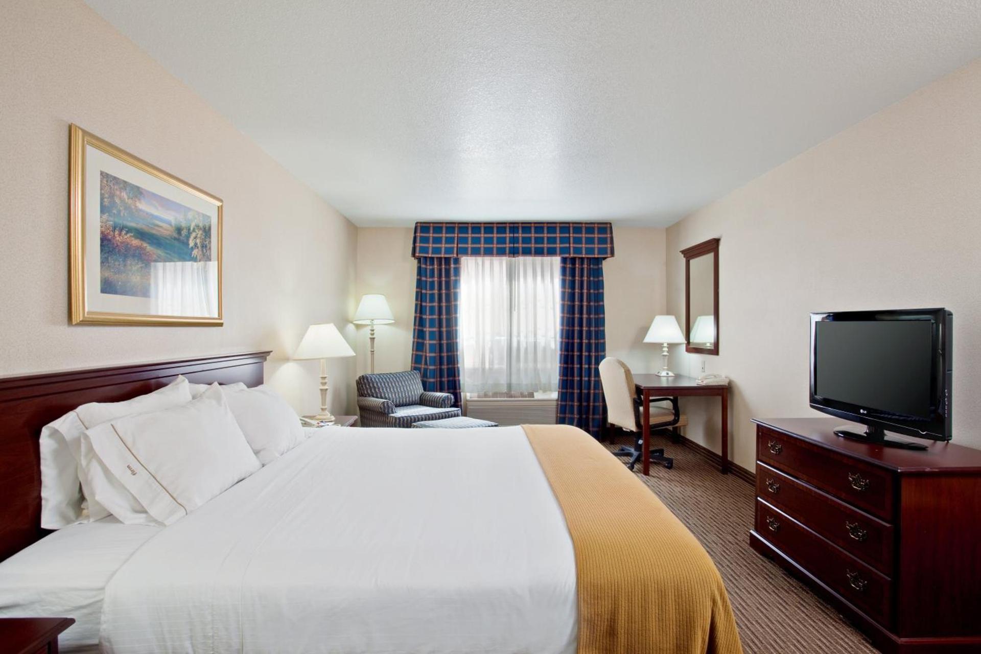 Holiday Inn Express & Suites Jackson by IHG photo 17