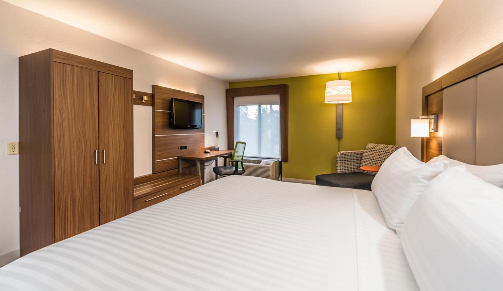 Holiday Inn Express Hotel & Suites Jacksonville-South by IHG photo 21