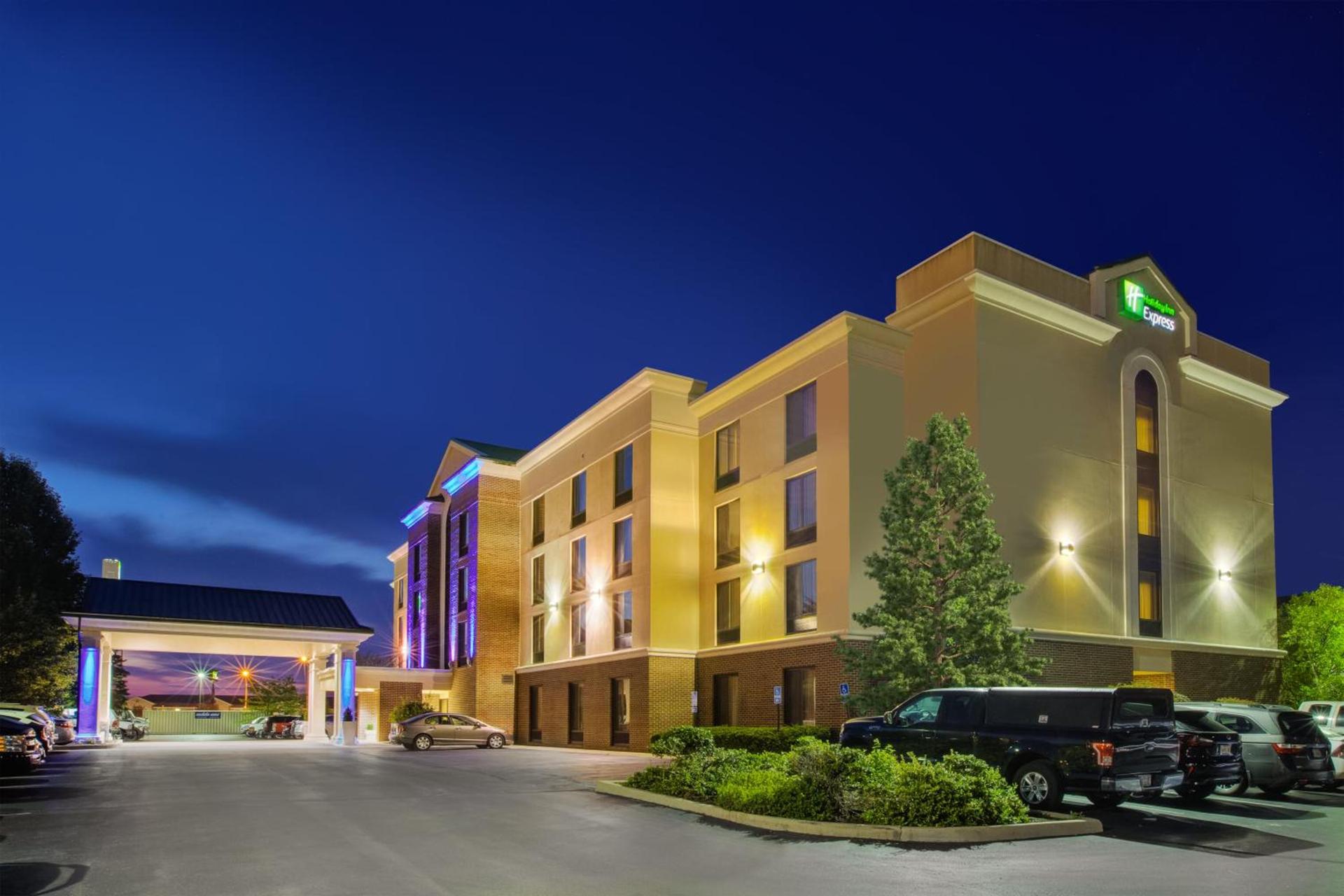 Holiday Inn Express Hotel & Suites Fort Wayne by IHG photo 13