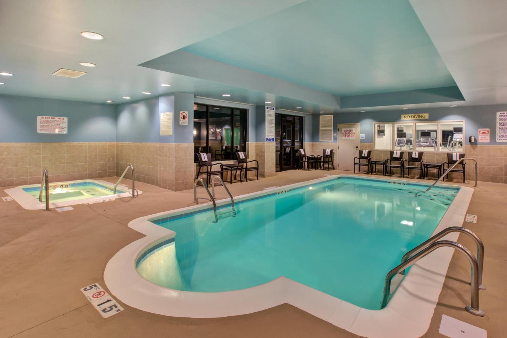 Holiday Inn Express Hotel & Suites Fort Wayne by IHG photo 18