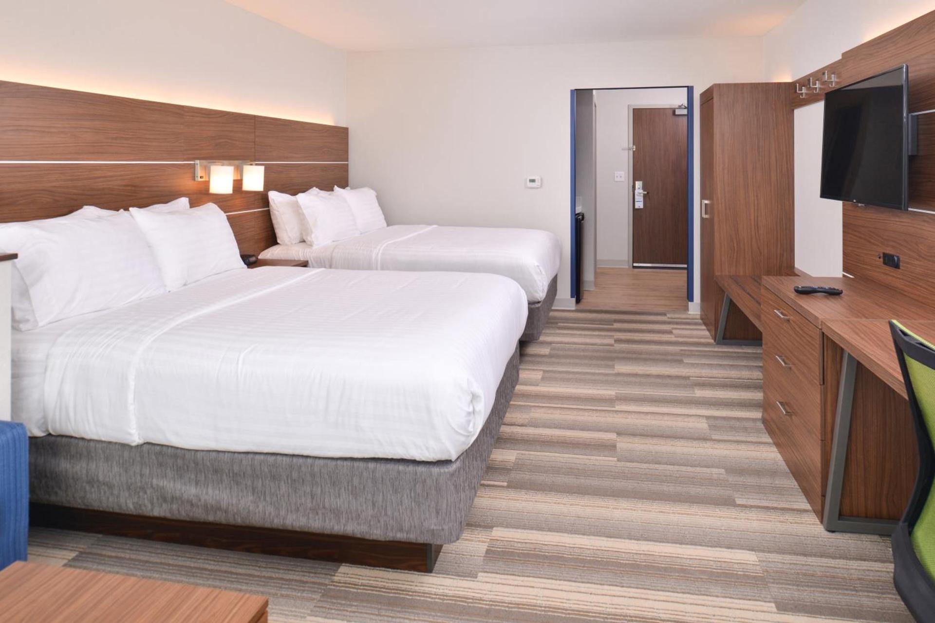 Holiday Inn Express & Suites Omaha Airport by IHG photo 31