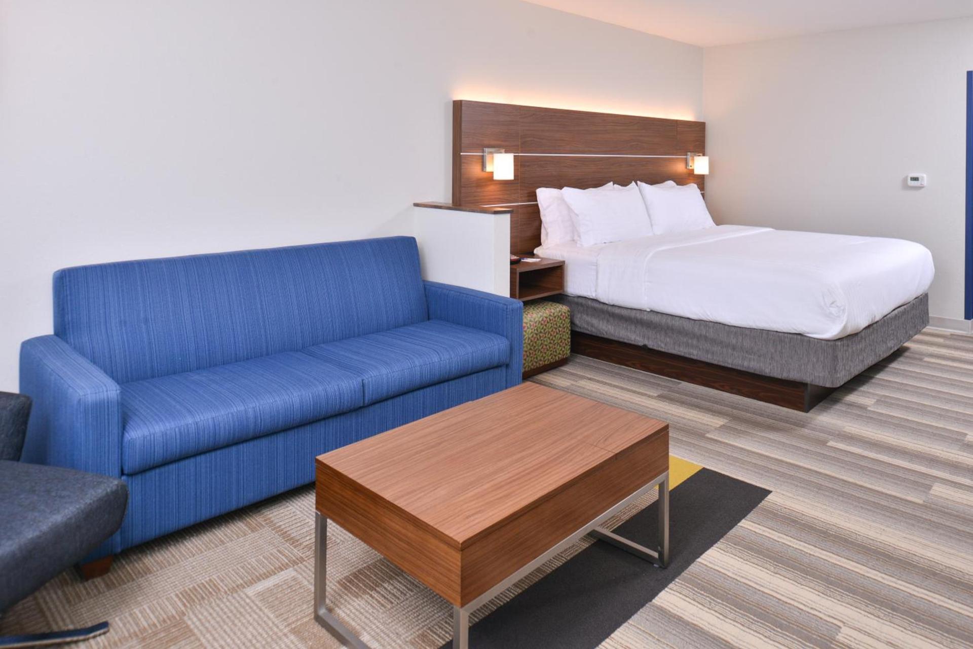 Holiday Inn Express & Suites Omaha Airport by IHG photo 26