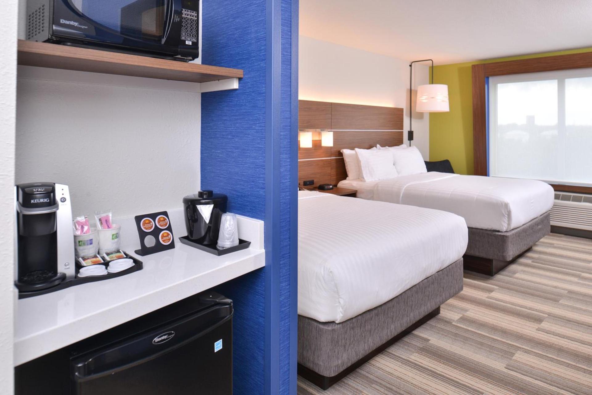 Holiday Inn Express & Suites Omaha Airport by IHG photo 8
