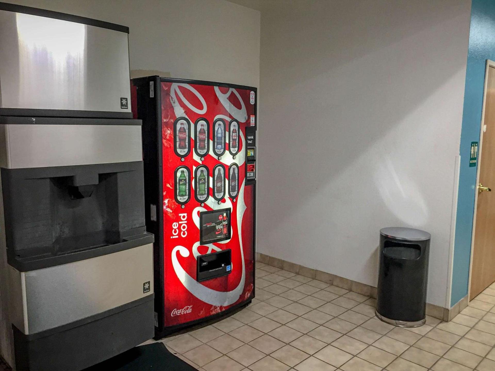 Motel 6-Woodway, TX photo 21
